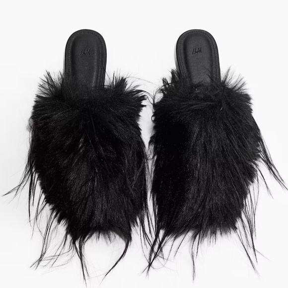 H&M Fluffy Mules NEW  - SIZE 6 w TAGS - SOLD OUT EVERYWHERE - Picture 1 of 3